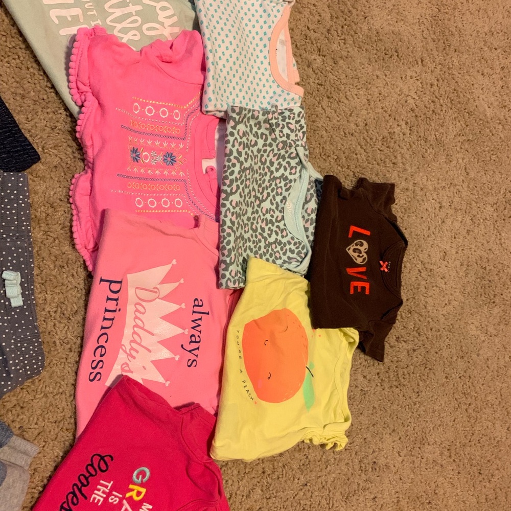 Baby clothes - Picture 2 of 5